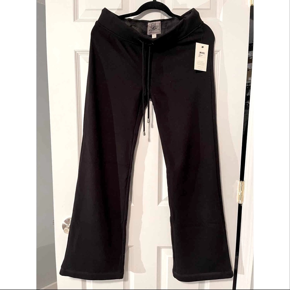 NWT UGG black Collins sweatpants size small